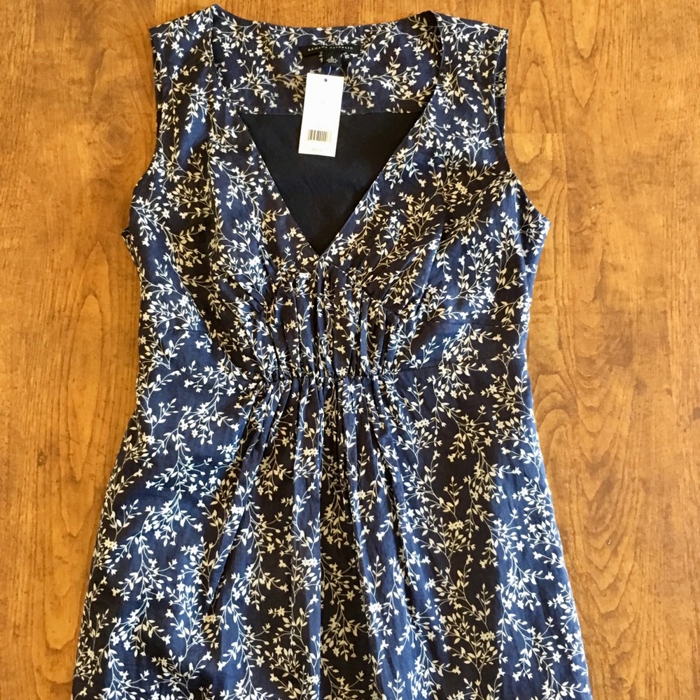 NWT Banana Republic sleeveless blouse w/ tie back